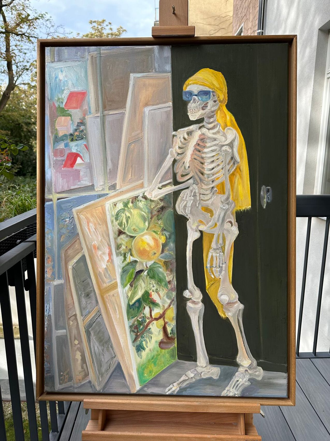 Skeleton in the Studio - view 7